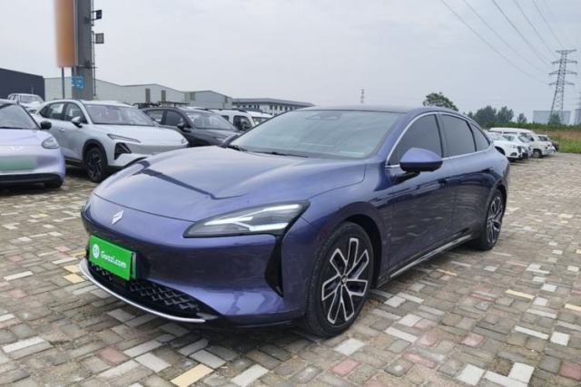 Used Baojun Enjoy 2025 Model Pure Electric 600km Official Vehicle Edition
