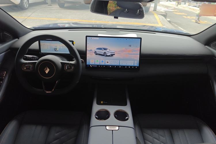 Used Baojun Enjoy 2025 Plug-in Hybrid 140km Luxury Edition Center Console