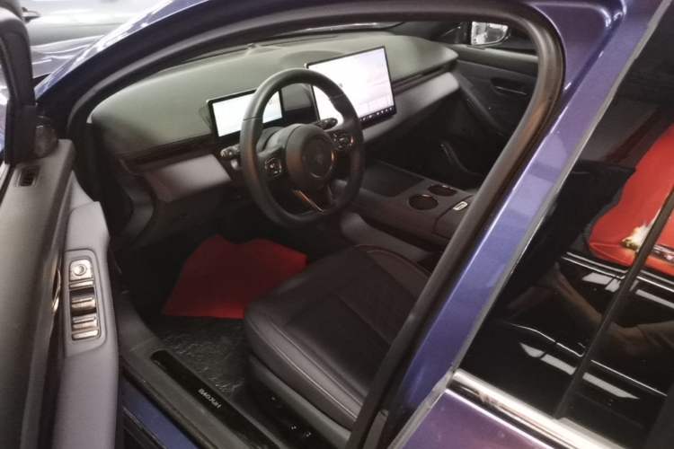 Used Baojun Enjoy 2025 Plug-in Hybrid 140km Luxury Edition Driver Seat