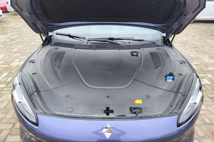 Used Baojun Enjoy 2025 Model Pure Electric 600km Official Vehicle Edition Engine Bay