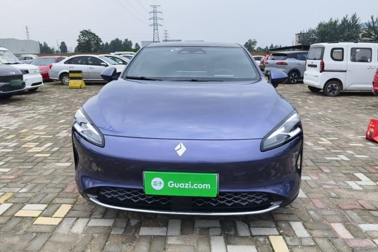 Used Baojun Enjoy 2025 Model Pure Electric 600km Official Vehicle Edition Front