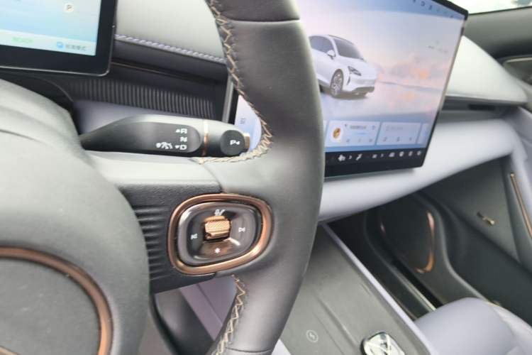 Used Baojun Enjoy 2025 Model Pure Electric 600km Official Vehicle Edition Gear Lever
