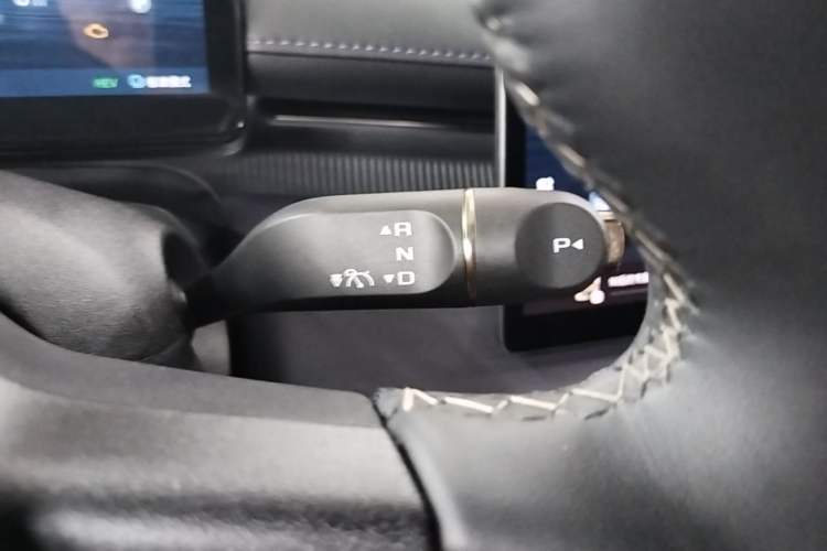Used Baojun Enjoy 2025 Plug-in Hybrid 140km Luxury Edition Gear Lever