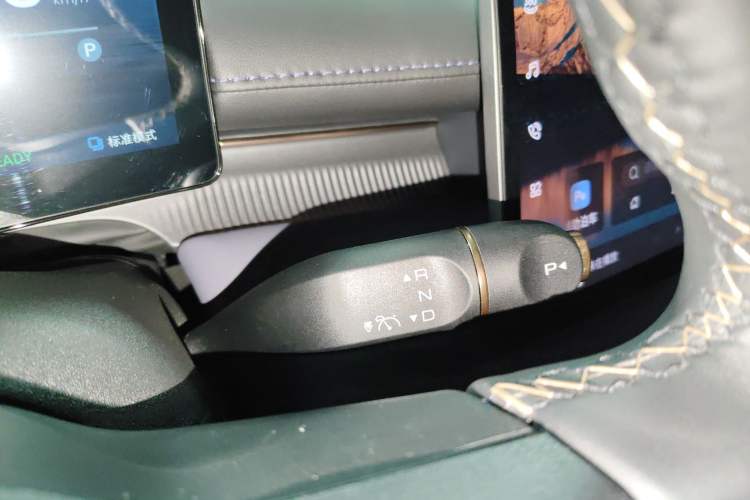 Used Baojun Enjoy 2025 All-Electric 600km Luxury Edition Gear Lever