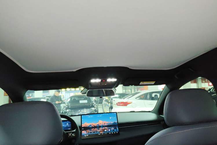 Used Baojun Enjoy 2025 All-Electric 600km Luxury Edition Headliner