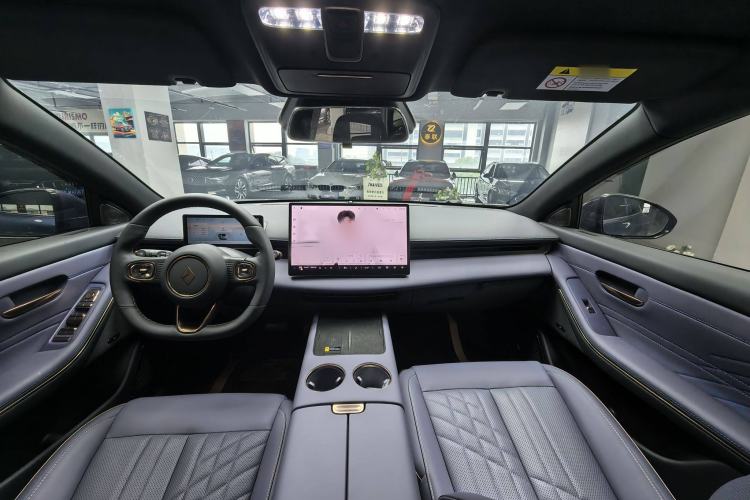 Used Baojun Enjoy 2025 Plug-in Hybrid 140km Luxury Edition Interior 3