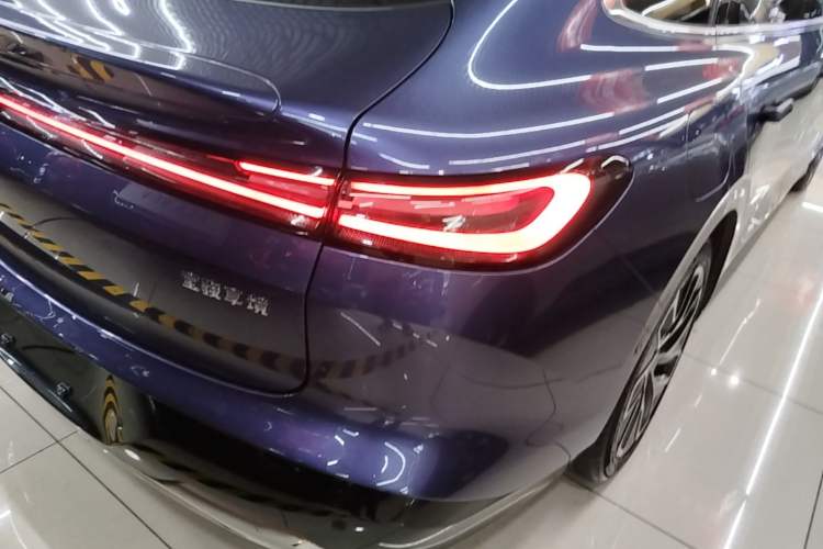 Used Baojun Enjoy 2025 Plug-in Hybrid 140km Luxury Edition Right Rear Taillight