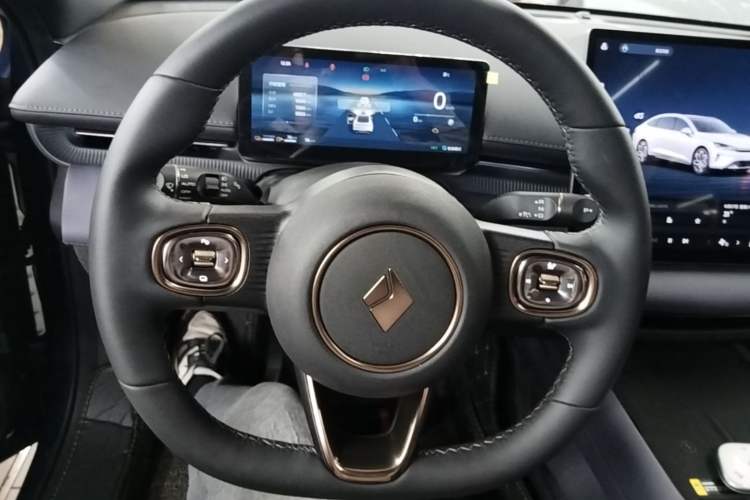 Used Baojun Enjoy 2025 Plug-in Hybrid 140km Luxury Edition Steering Wheel