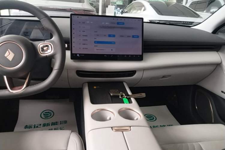 Used Baojun Enjoy 2025 All-Electric 600km Luxury Edition Audio And AC Panel