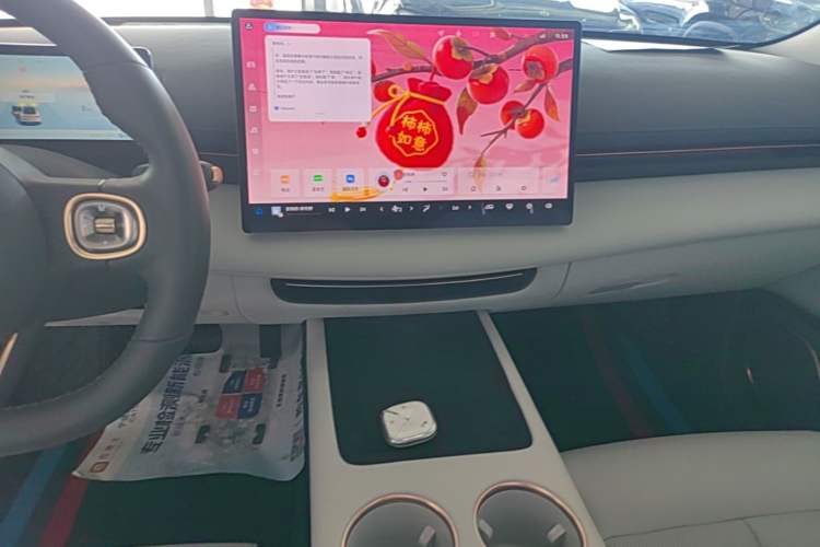 Used Baojun Enjoy 2025 Plug-in Hybrid 140km Luxury Edition Audio And AC Panel