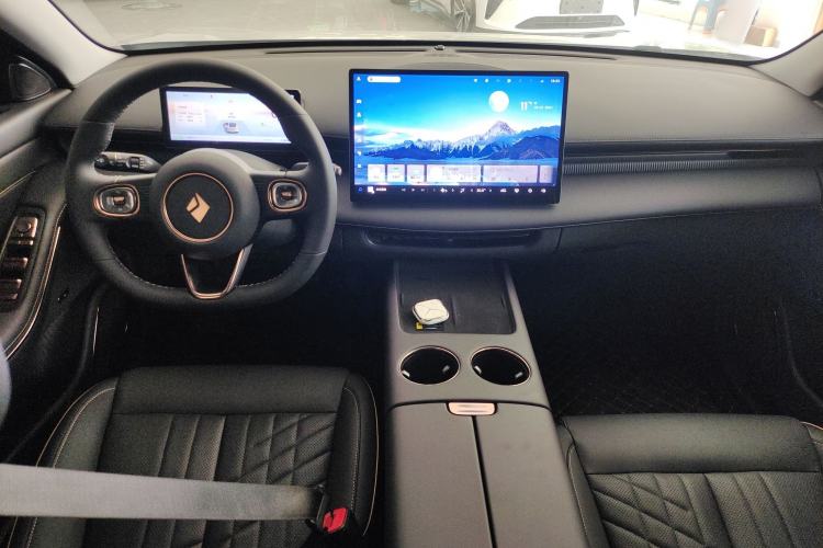 Used Baojun Enjoy 2025 All-Electric 600km Luxury Edition Center Console