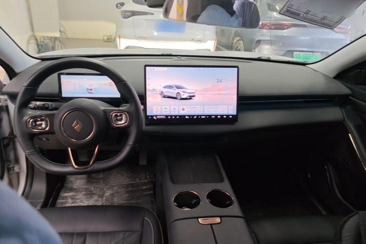 Used Baojun Enjoy 2025 Plug-in Hybrid 140km Luxury Edition Center Console