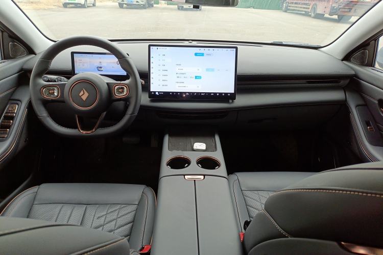 Used Baojun Enjoy 2025 All-Electric 600km Luxury Edition Center Console