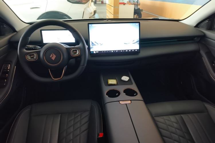 Used Baojun Enjoy 2025 All-Electric 600km Luxury Edition Center Console