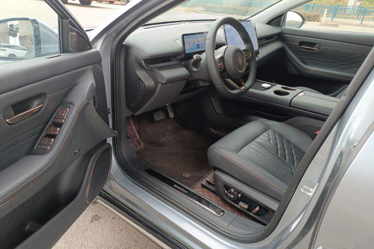 Used Baojun Enjoy 2025 All-Electric 600km Luxury Edition Driver Seat