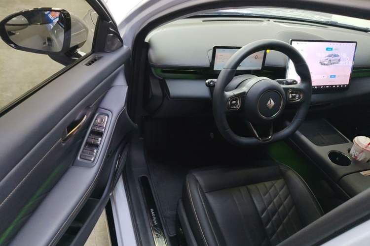 Used Baojun Enjoy 2025 All-Electric 600km Luxury Edition Driver Seat