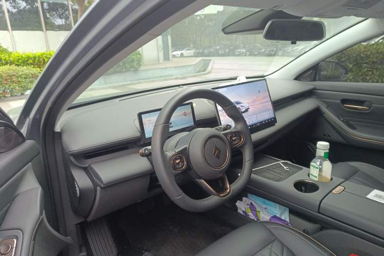 Used Baojun Enjoy 2025 All-Electric 600km Luxury Edition Driver Seat