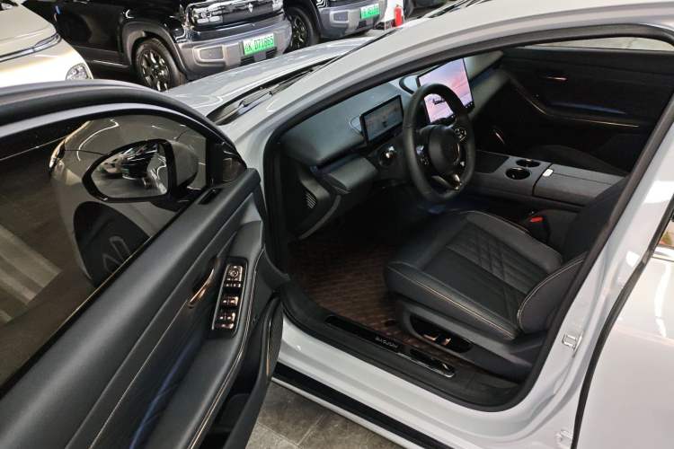 Used Baojun Enjoy 2025 All-Electric 600km Standard Version Driver Seat