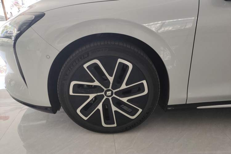 Used Baojun Enjoy 2025 All-Electric 600km Luxury Edition Exterior 4