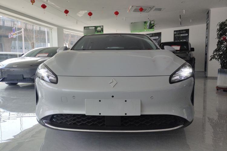 Used Baojun Enjoy 2025 All-Electric 600km Luxury Edition Front