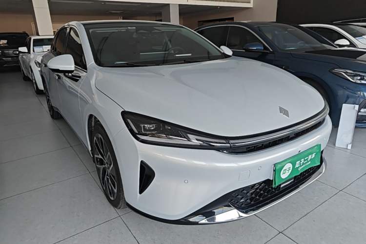 Used Baojun Enjoy 2025 Plug-in Hybrid 140km Luxury Edition Front Right 45 Deg