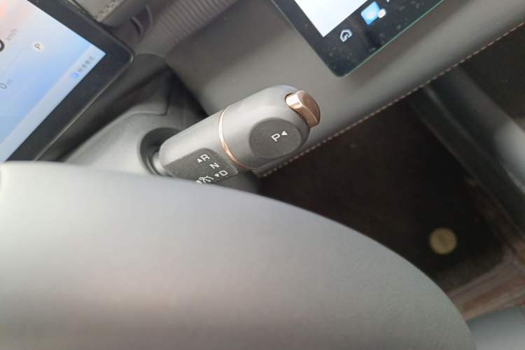 Used Baojun Enjoy 2025 All-Electric 600km Luxury Edition Gear Lever