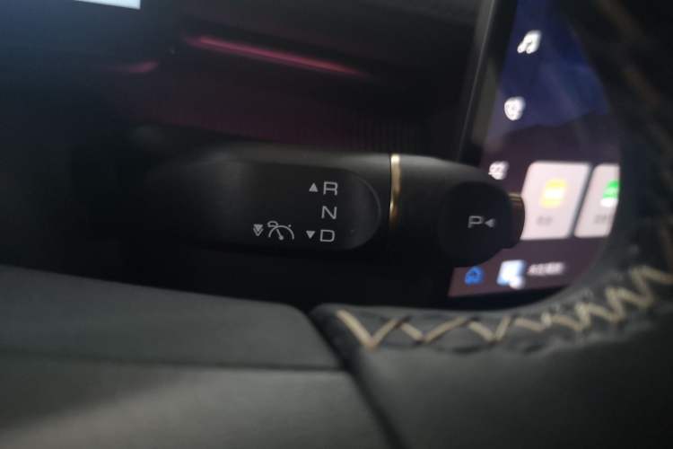 Used Baojun Enjoy 2025 All-Electric 600km Luxury Edition Gear Lever