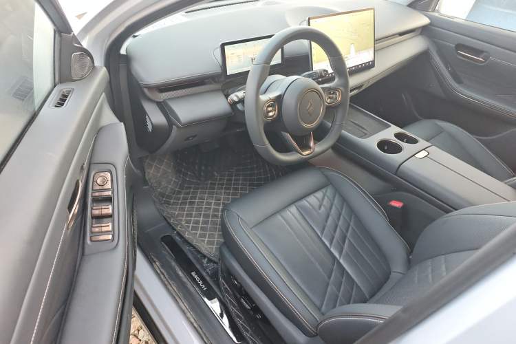 Used Baojun Enjoy 2025 Plug-in Hybrid 140km Luxury Edition Interior 3
