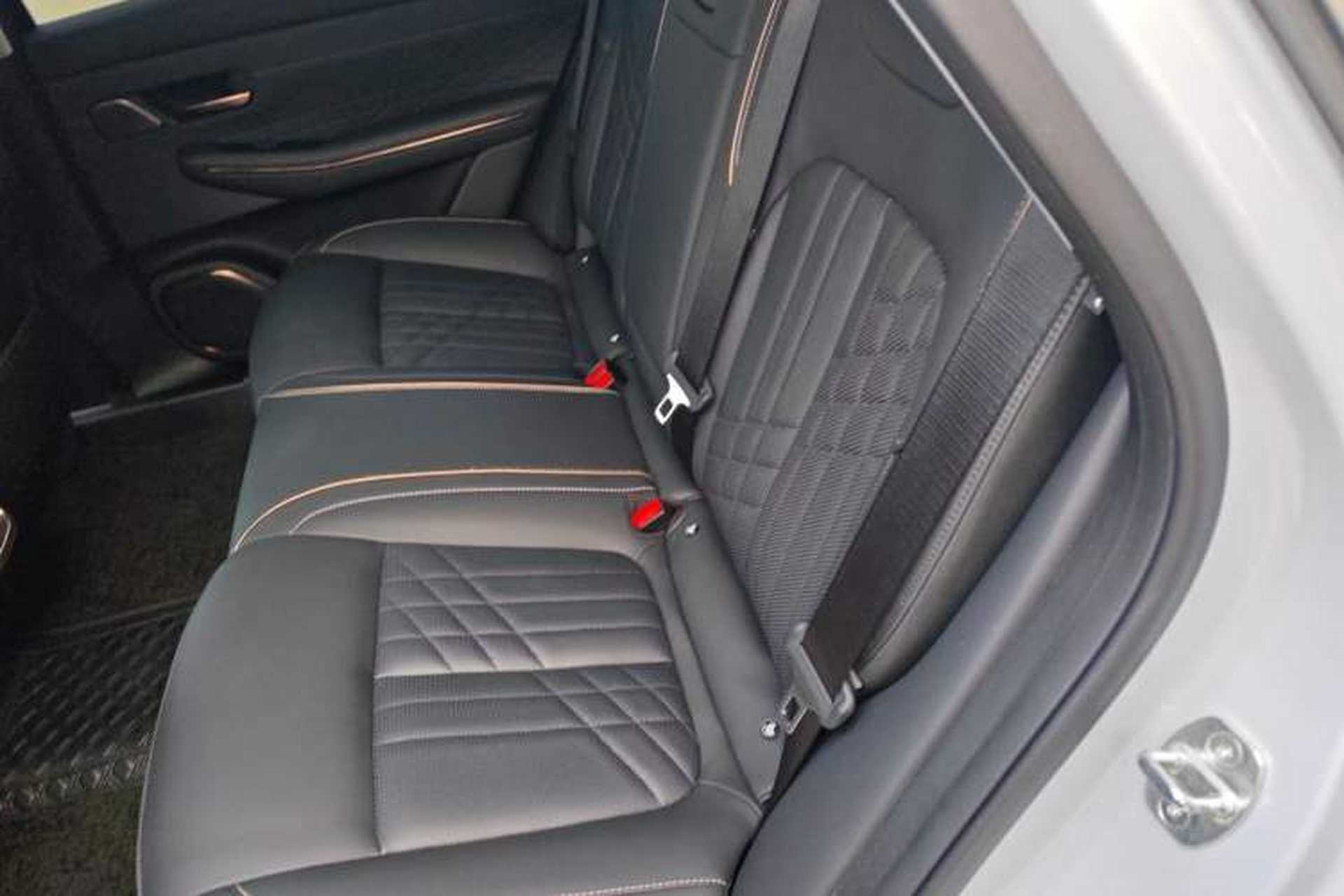 Used Baojun Enjoy 2025 Plug-in Hybrid 140km Luxury Edition Interior 4