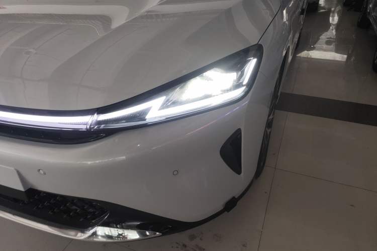 Used Baojun Enjoy 2025 Plug-in Hybrid 140km Luxury Edition Left Front Headlight