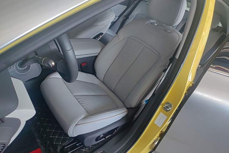 Used Baojun Enjoy 2025 Plug-in Hybrid 140km Luxury Edition Left Front Seat