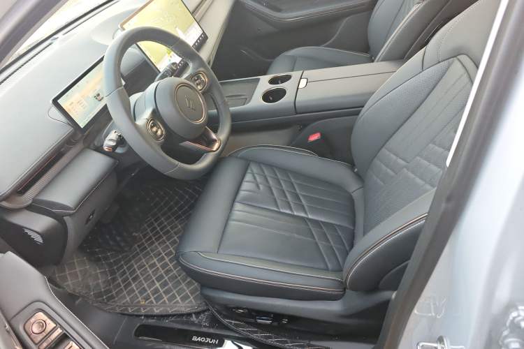 Used Baojun Enjoy 2025 Plug-in Hybrid 140km Luxury Edition Left Front Seat