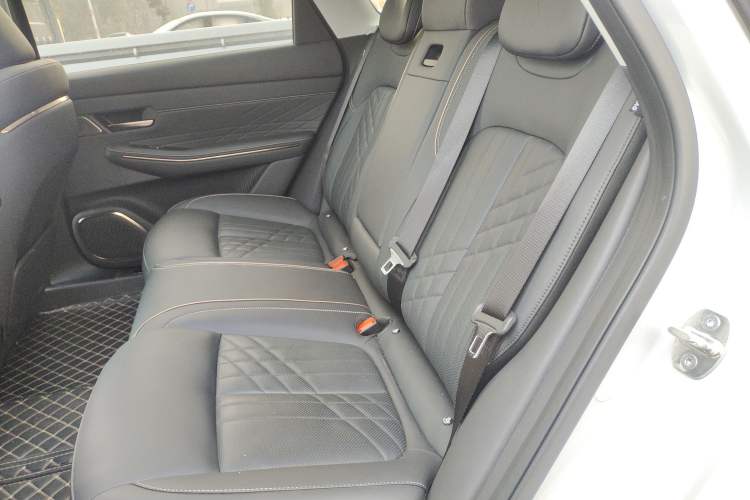 Used Baojun Enjoy 2025 All-Electric 600km Luxury Edition Left Rear Seat
