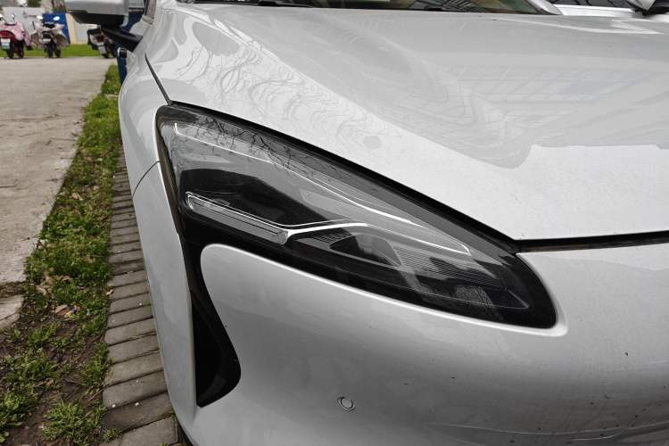 Used Baojun Enjoy 2025 All-Electric 600km Luxury Edition Right Front Headlight
