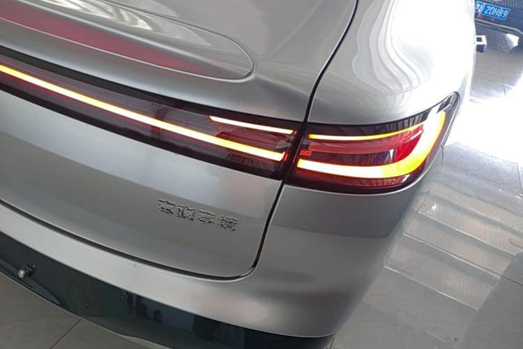 Used Baojun Enjoy 2025 Plug-in Hybrid 140km Luxury Edition Right Rear Taillight