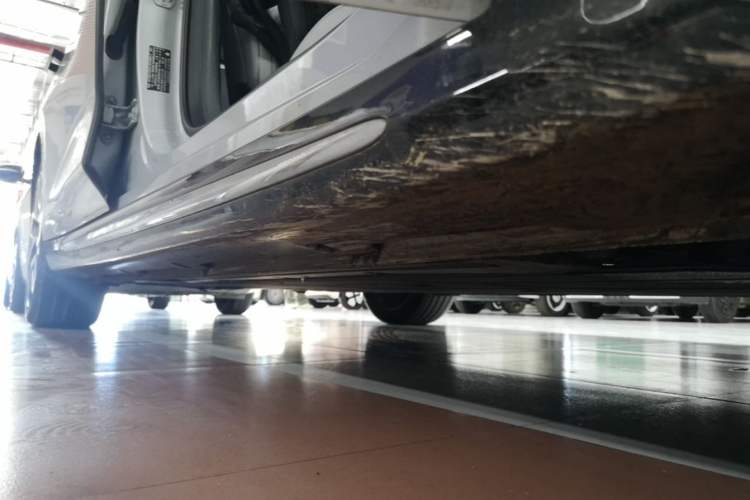 Used Baojun Enjoy 2025 All-Electric 600km Luxury Edition Right Side Sill