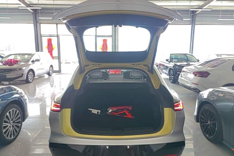 Used Baojun Enjoy 2025 Plug-in Hybrid 140km Luxury Edition Trunk