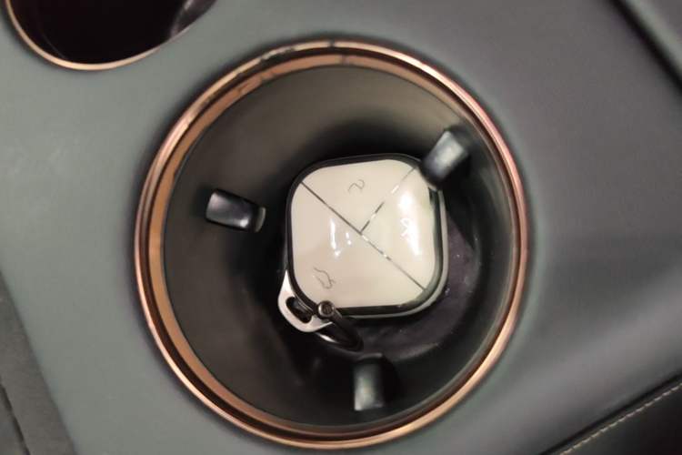 Used Baojun Enjoy 2025 Plug-in Hybrid 140km Luxury Edition Vehicle Key