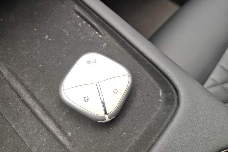 Used Baojun Enjoy 2025 All-Electric 600km Luxury Edition Vehicle Key