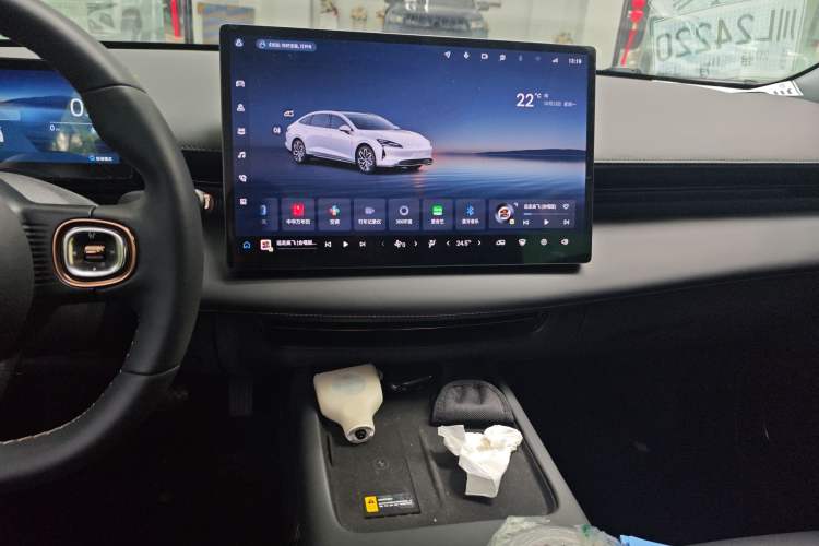 Used Baojun Enjoy 2025 All-Electric 600km Luxury Edition Audio And AC Panel
