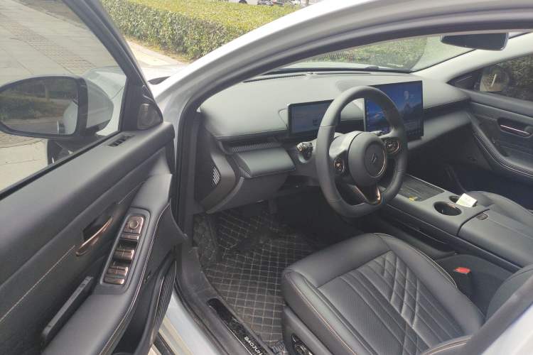 Used Baojun Enjoy 2025 All-Electric 600km Luxury Edition Driver Seat