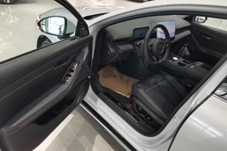 Used Baojun Enjoy 2025 Plug-in Hybrid 140km Luxury Edition Driver Seat