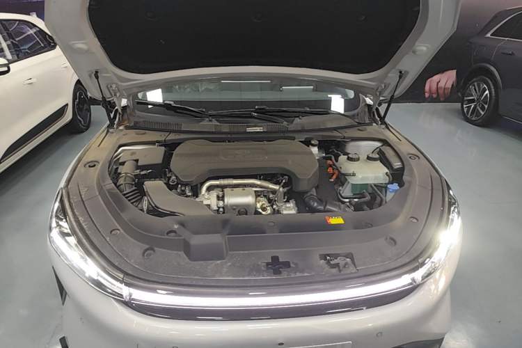 Used Baojun Enjoy 2025 Plug-in Hybrid 140km Luxury Edition Engine Bay