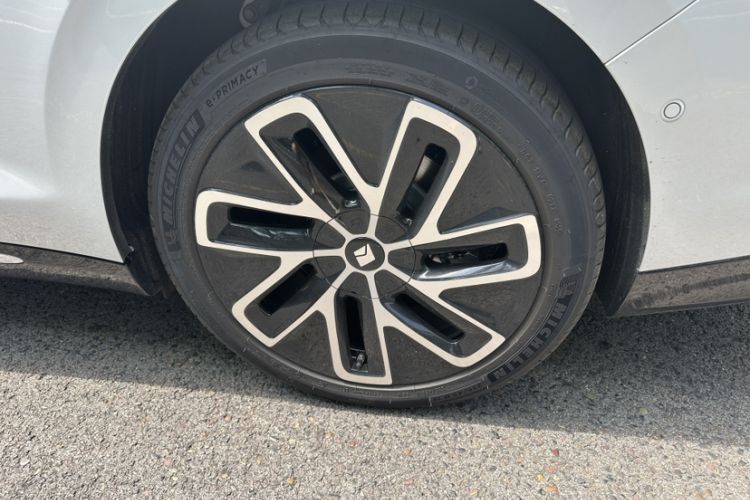 Used Baojun Enjoy 2025 Plug-in Hybrid 140km Luxury Edition Exterior 11
