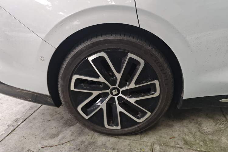 Used Baojun Enjoy 2025 All-Electric 600km Luxury Edition Exterior 4