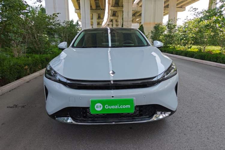 Used Baojun Enjoy 2025 Plug-in Hybrid 140km Luxury Edition Front
