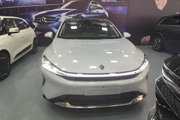 Used Baojun Enjoy 2025 Plug-in Hybrid 140km Luxury Edition Front