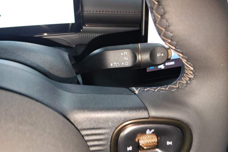 Used Baojun Enjoy 2025 Plug-in Hybrid 140km Standard Version Gear Lever