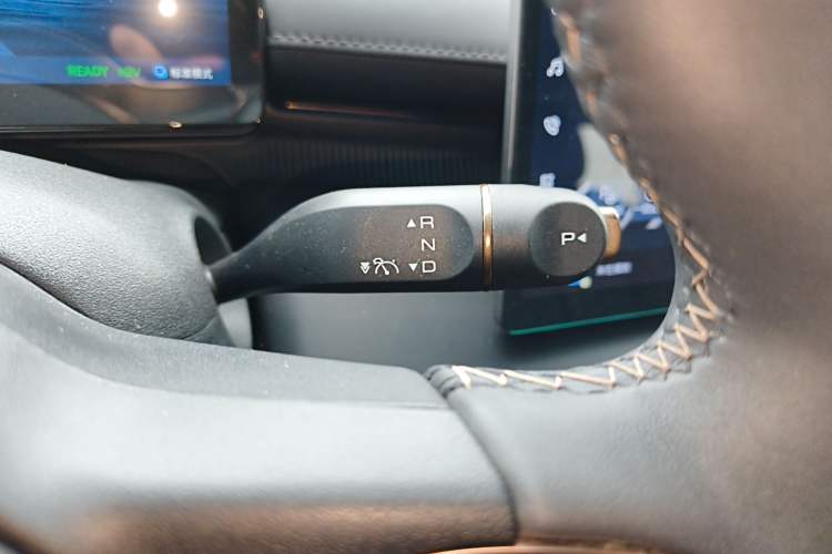 Used Baojun Enjoy 2025 Plug-in Hybrid 140km Luxury Edition Gear Lever