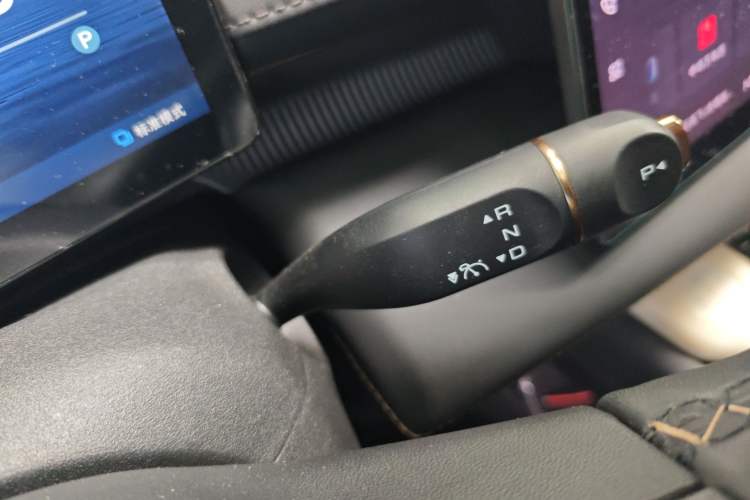 Used Baojun Enjoy 2025 All-Electric 600km Luxury Edition Gear Lever